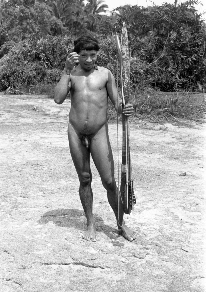 Indio Araras habitantes da Amazônia.